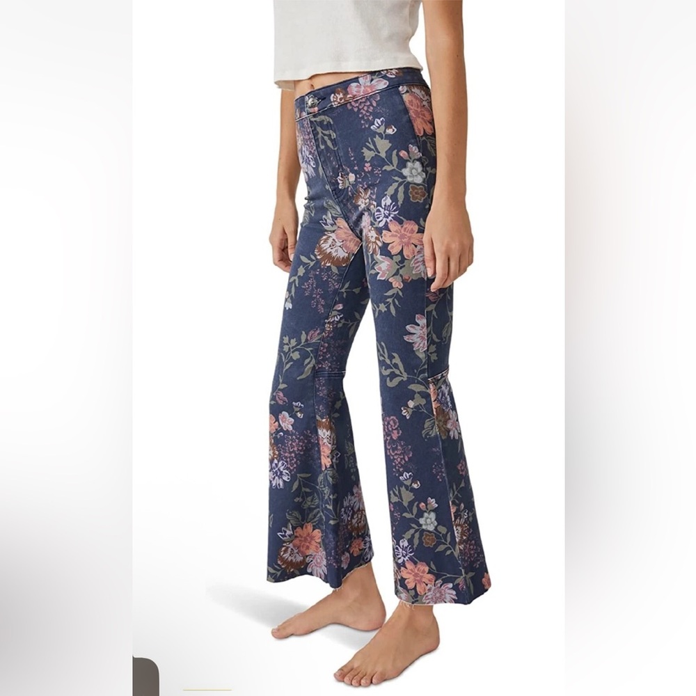 Free People We The Free Youthquake Purple Navy Floral Flare Jeans Cropped 27